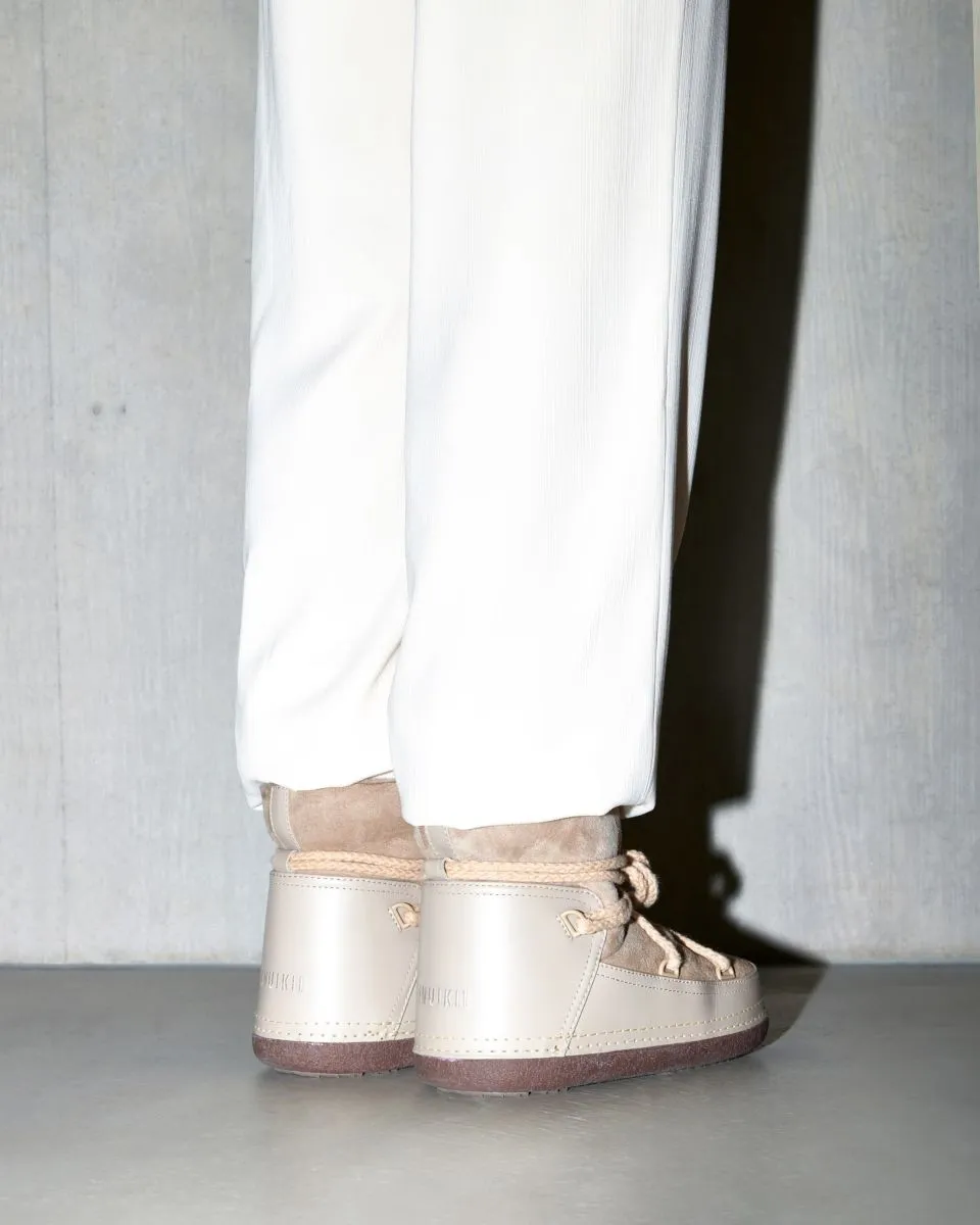 Classic Boots Beige